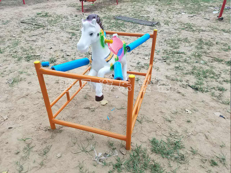搖搖馬現場圖