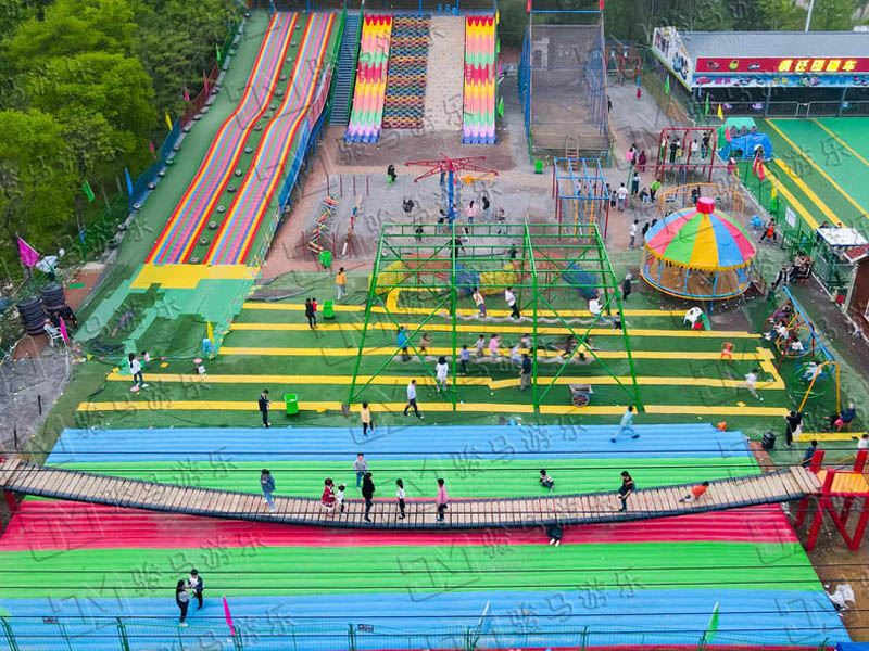 網紅戶外無動力游樂園